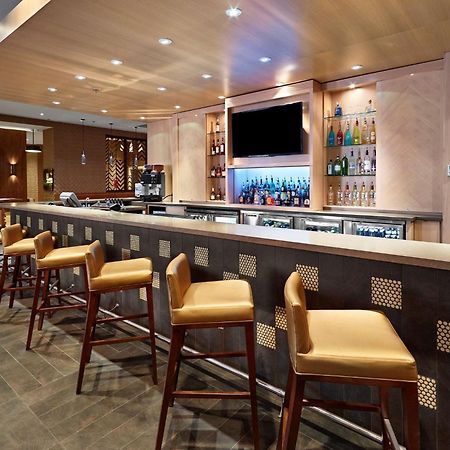 Doubletree By Hilton Hotel & Conference Centre Regina Ngoại thất bức ảnh