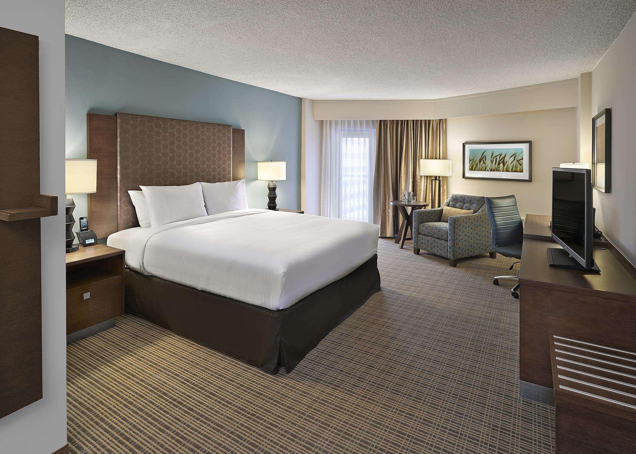 Doubletree By Hilton Hotel & Conference Centre Regina Ngoại thất bức ảnh