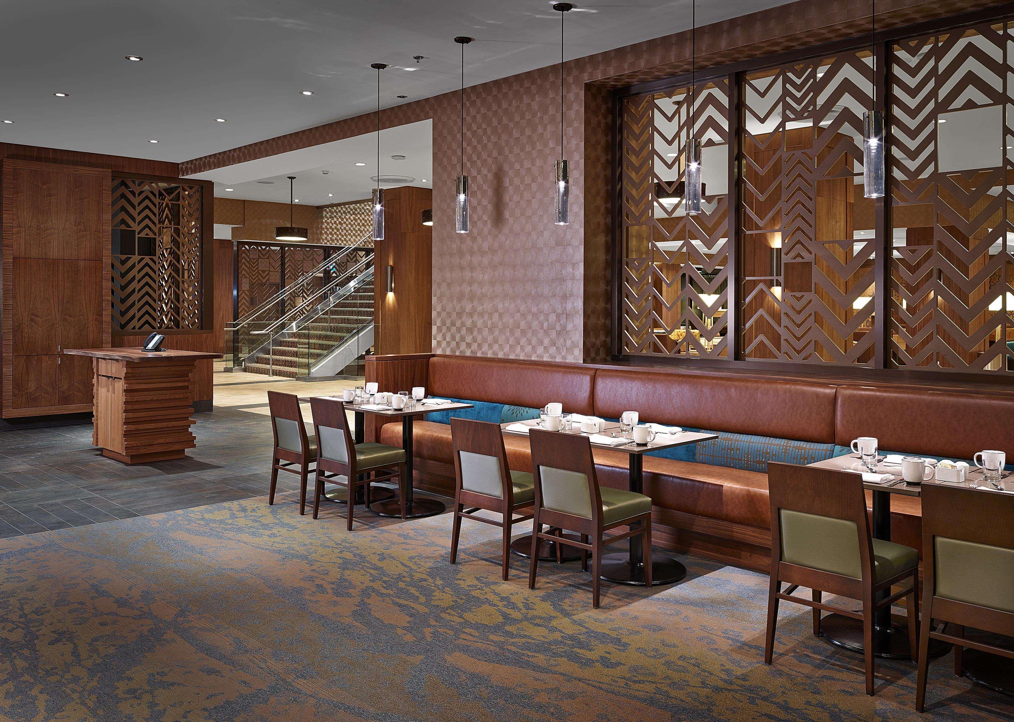 Doubletree By Hilton Hotel & Conference Centre Regina Ngoại thất bức ảnh