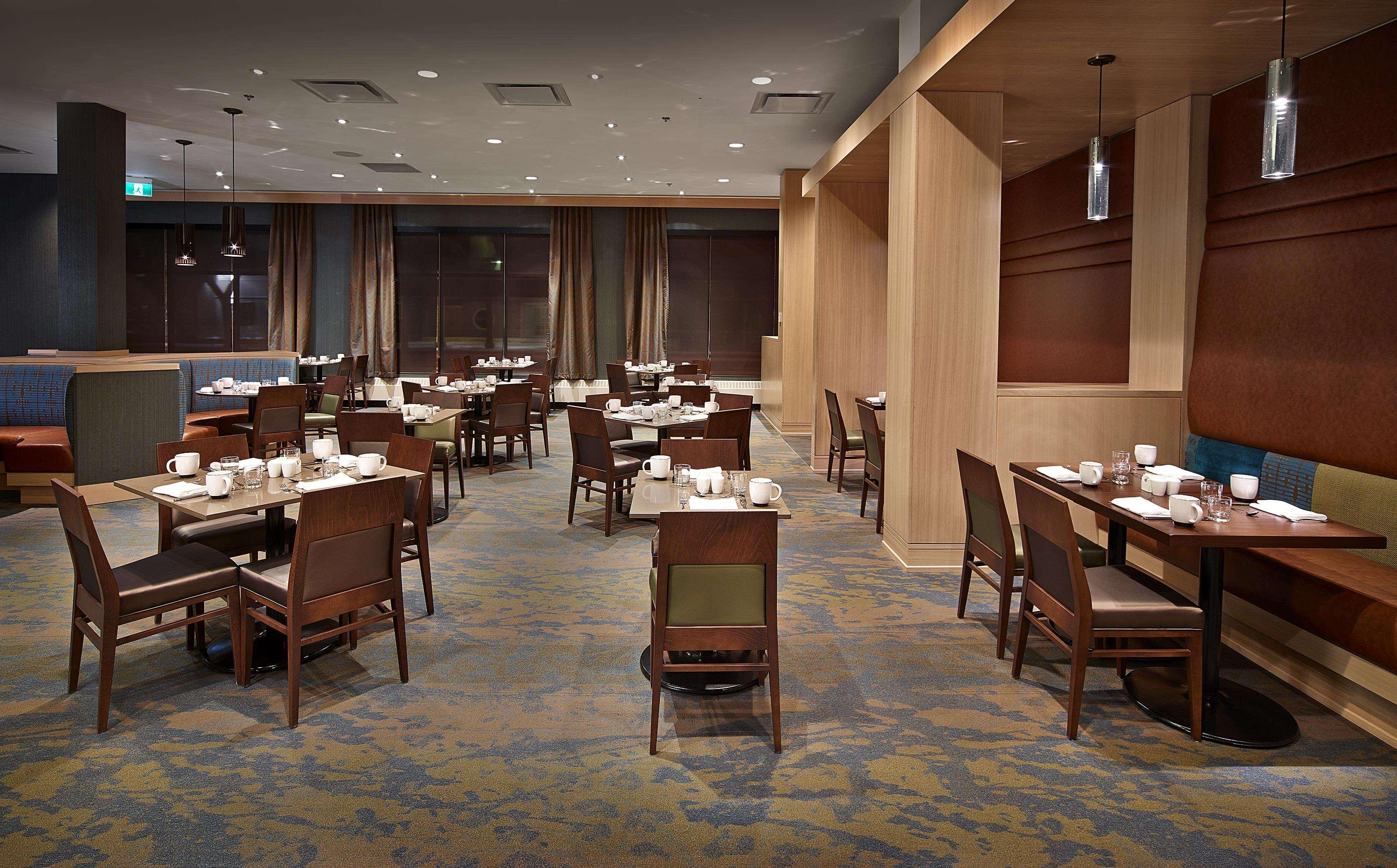 Doubletree By Hilton Hotel & Conference Centre Regina Ngoại thất bức ảnh