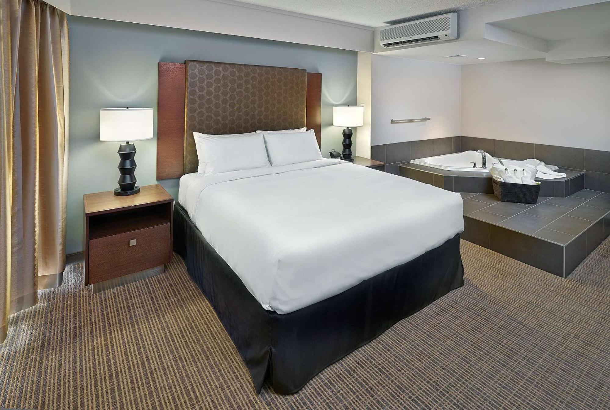 Doubletree By Hilton Hotel & Conference Centre Regina Ngoại thất bức ảnh