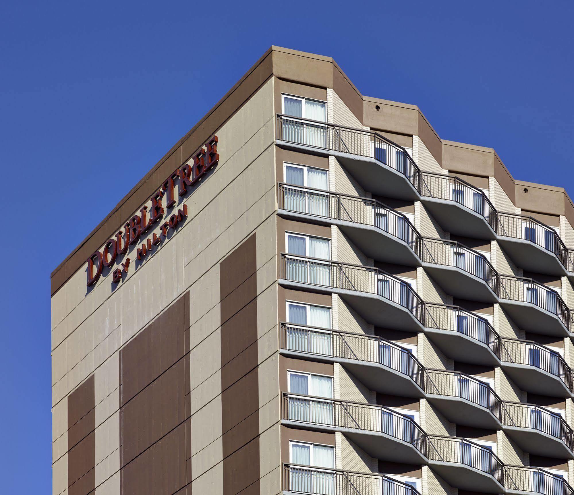 Doubletree By Hilton Hotel & Conference Centre Regina Ngoại thất bức ảnh